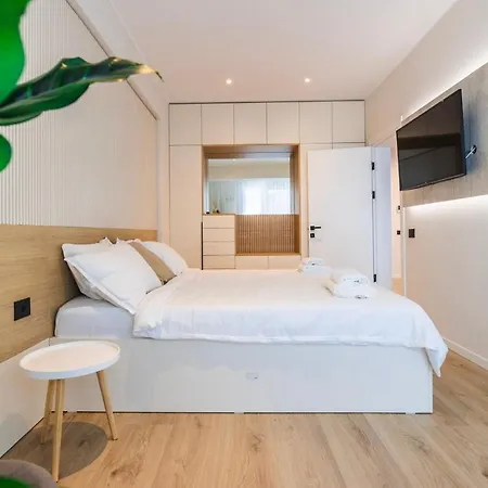 Waterfront By Alezzi Infinity & * Constanta